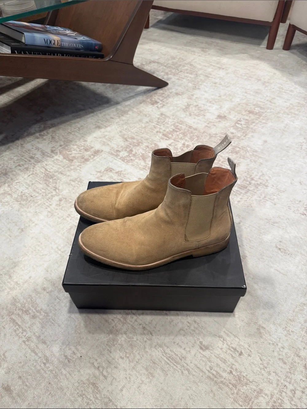 Men's Suede Chukka Boots in Light Brown